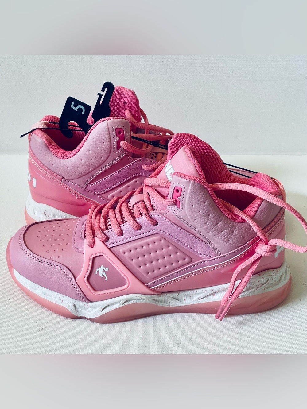 NEW AND1 BIG GIRL PINK HIGH TOP BASKETBALL SHOE SIZE 5 BACK TO SCHOOL CASUAL